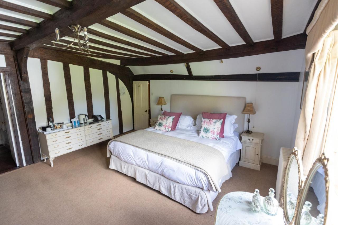 Prested Hall Braintree Extérieur photo